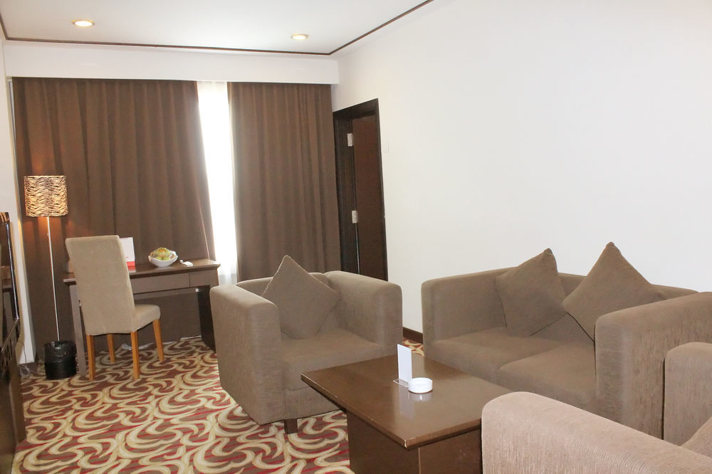 Swiss-Belinn Baloi Batam Nagoya Exterior foto